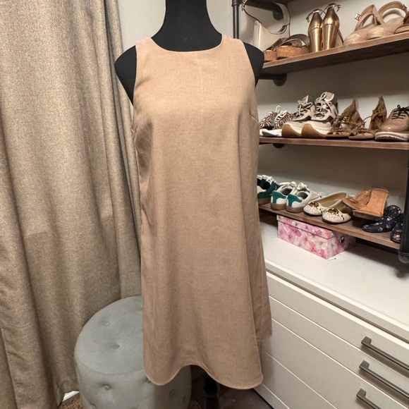 Summary dress - Picture 1 of 3